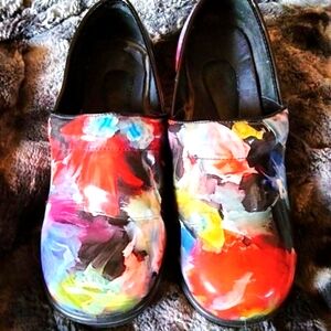 🐰INGARO Brandy  Slip Resistant Nurses Clogs Colorful Art Deco Slip Resistant